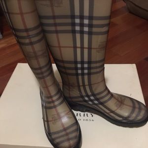 Burberry rainboots